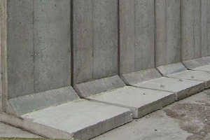 бетонная подпорная стена L